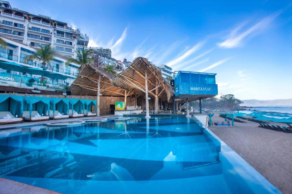 Almar LGBT Luxury Resort: View