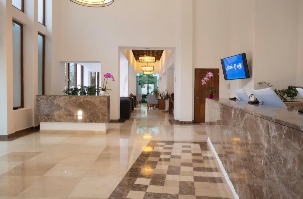 Almar LGBT Luxury Resort: Lobby