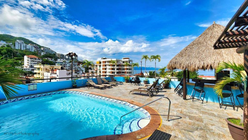Andales on the Bay: Facilities