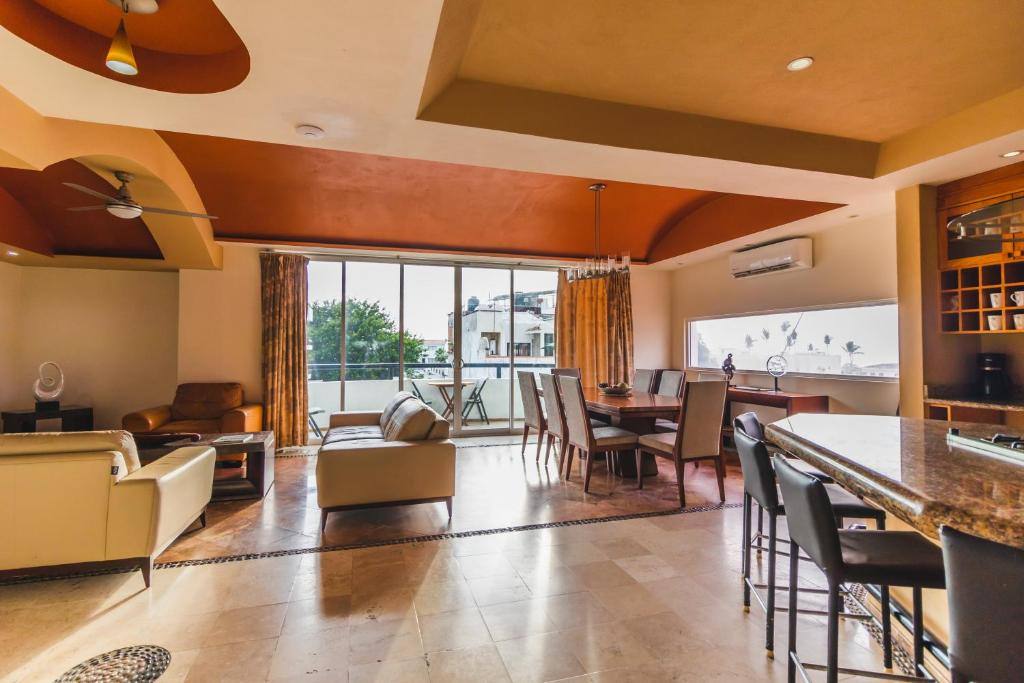 Andales on the Bay: Facilities