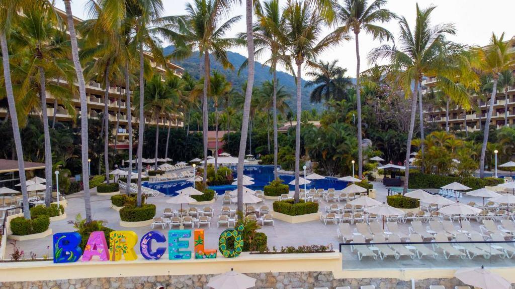Barcelo Puerto Vallarta: Exterior view