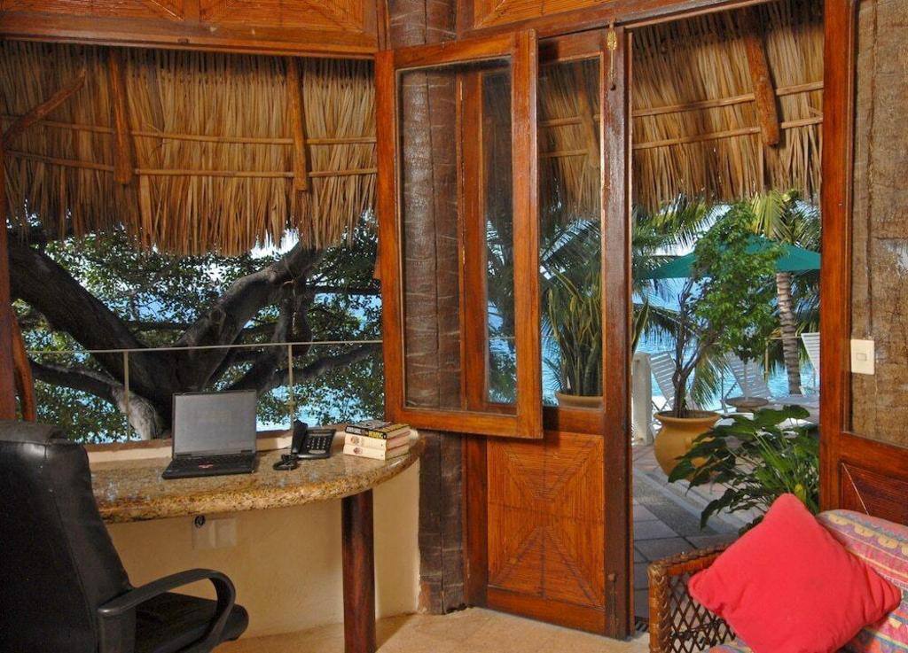 Casa de Las Palapas: Property views
