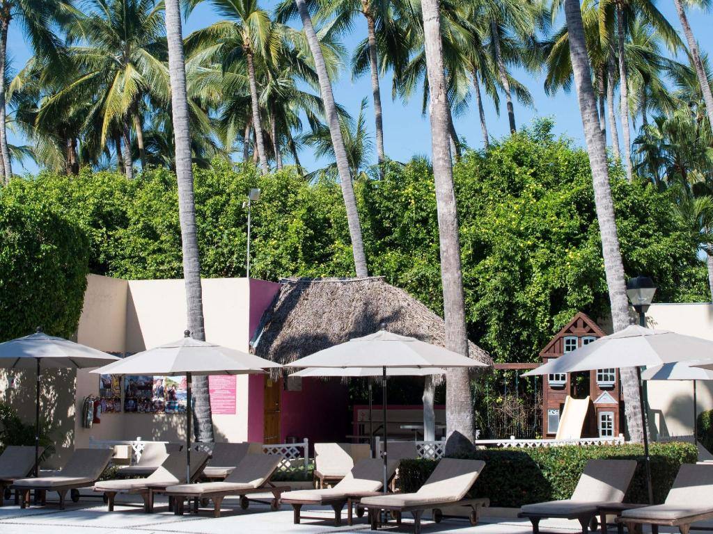 Club Regina Puerto Vallarta managed by Accor: Swimming pool
