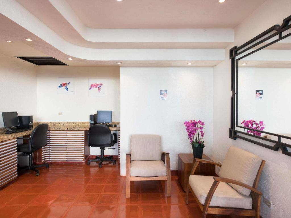 Club Regina Puerto Vallarta managed by Accor: Business center