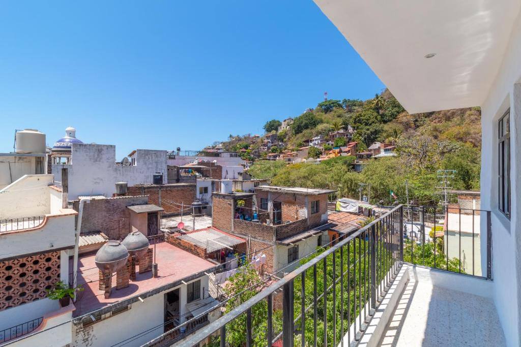 Cuale: Balcony/terrace