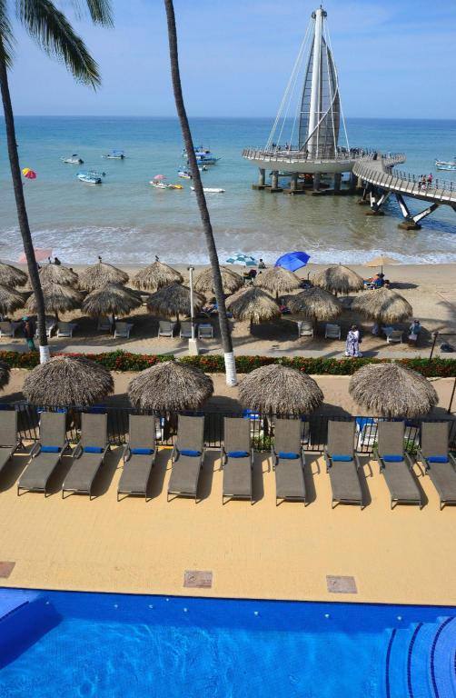 Delfin Beachfront Resort – Downtown Puerto Vallarta Optional All-Inclusive: Facility photos
