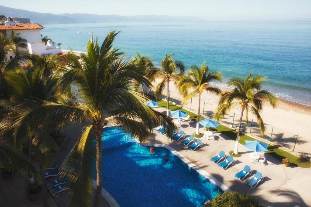 El Pescador Hotel: Surrounding environment