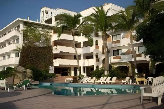 El Pescador Hotel: Exterior view