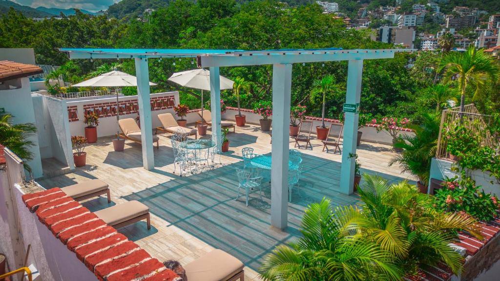 Encino Hotel: Swimming pool