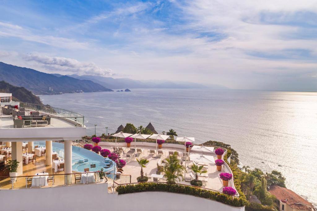 Grand Miramar All Luxury Suites & Residences: View
