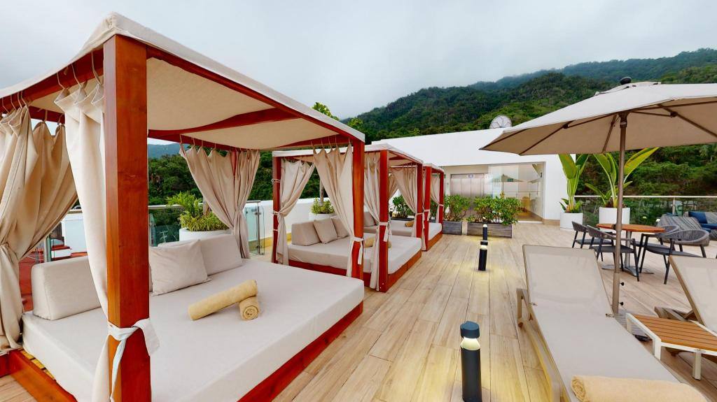Grand Park Royal Puerto Vallarta: Balcony/terrace