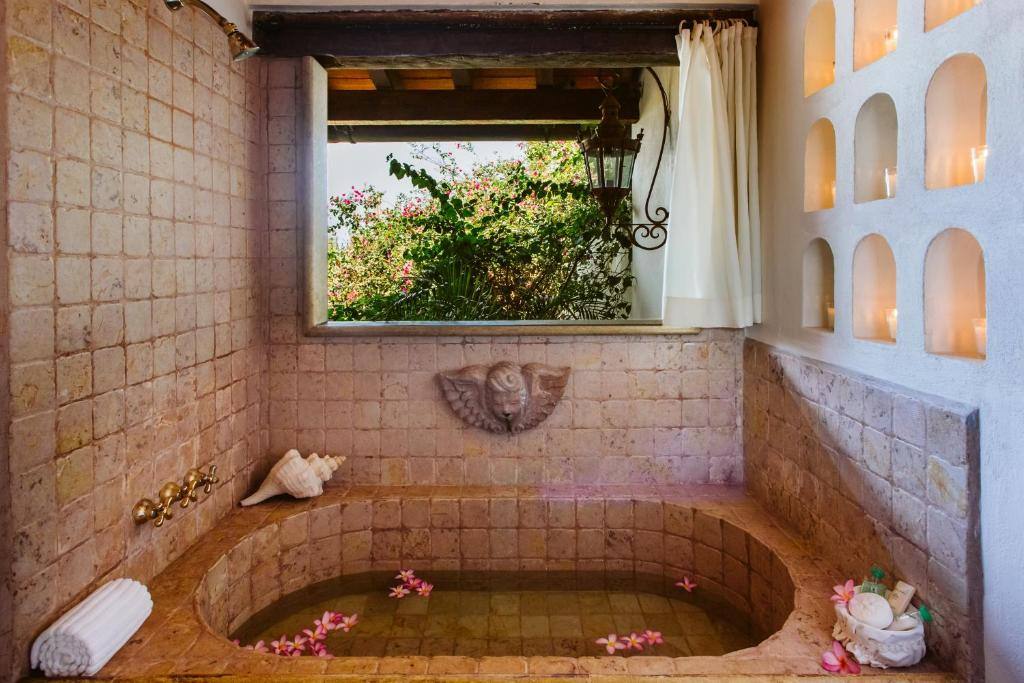 Hacienda San Angel: Bathroom