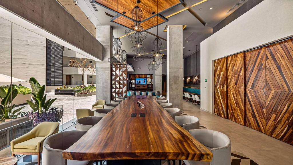 Hampton Inn By Hilton Nuevo Vallarta: Lobby