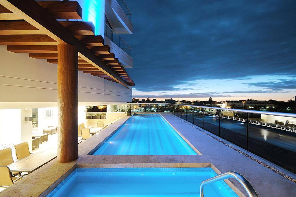 Holiday Inn Express Puerto Vallarta by IHG: Swimming pool