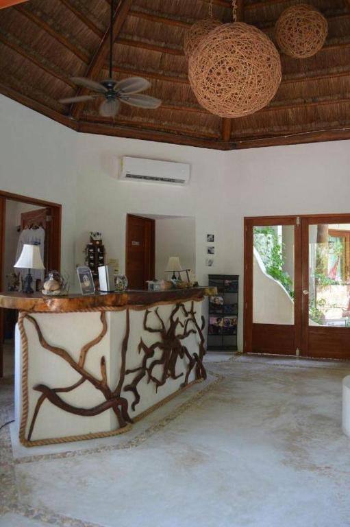 Hotel Casa Iguana: Property views
