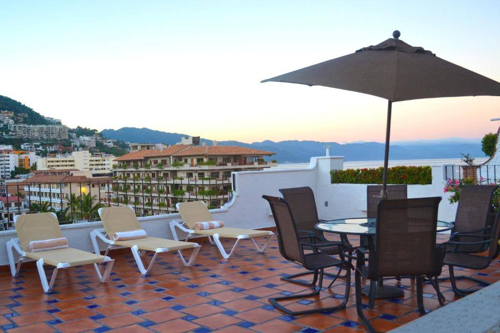 Hotel Eloísa: Balcony/terrace