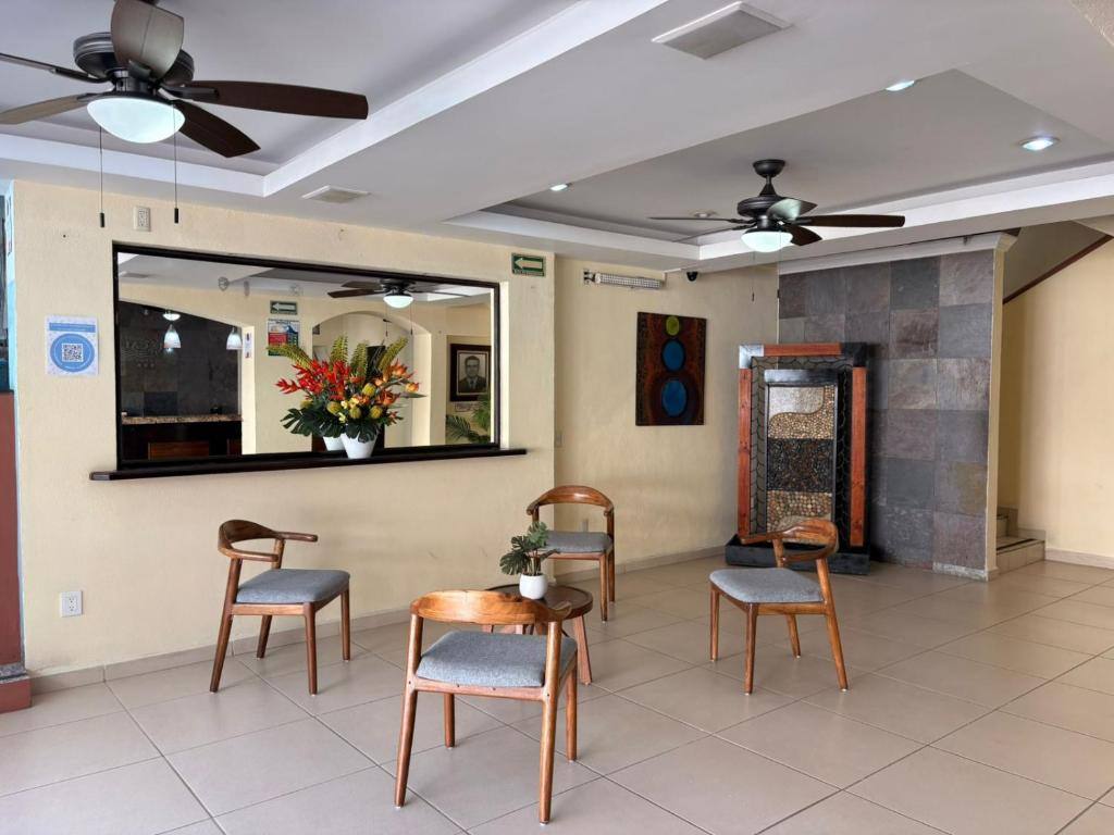 Hotel Mocali: Lobby