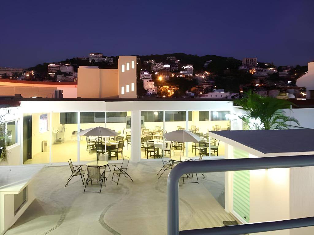 Hotel Portonovo Plaza Puerto Vallarta: View