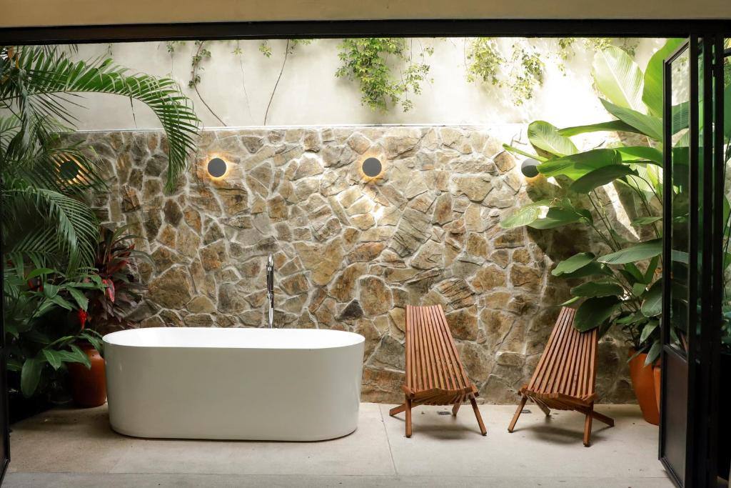 Hotel San Tropico: Bathroom
