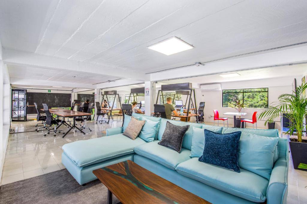 Joint. Boutique Hotel & Cowork: Business center