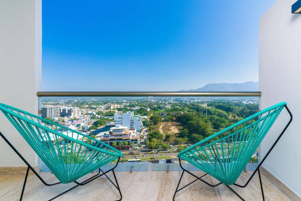 Krystal Vallarta: View