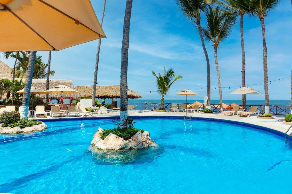 Las Palmas By The Sea: Facilities