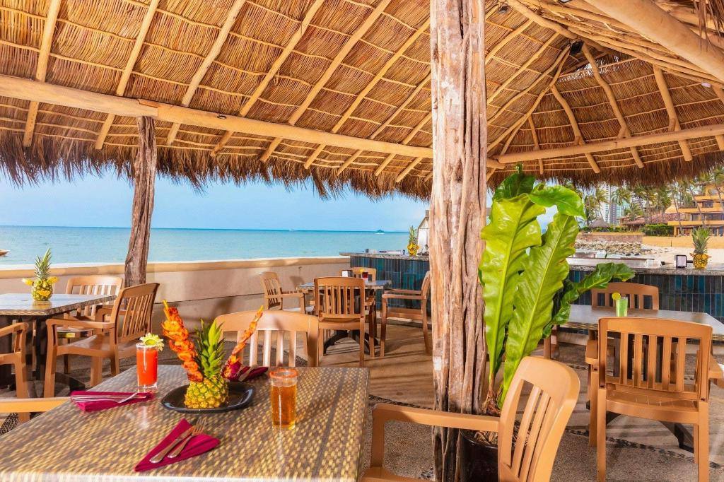 Las Palmas By The Sea: Property views