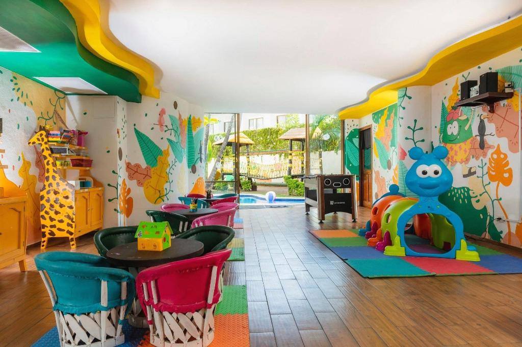 Las Palmas By The Sea: Facilities