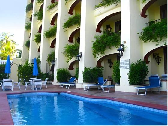 Lindo Mar Resort: Swimming pool
