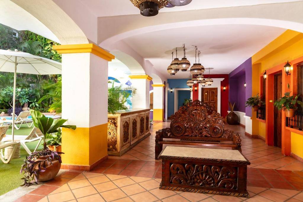 Los Arcos Suites: Lobby