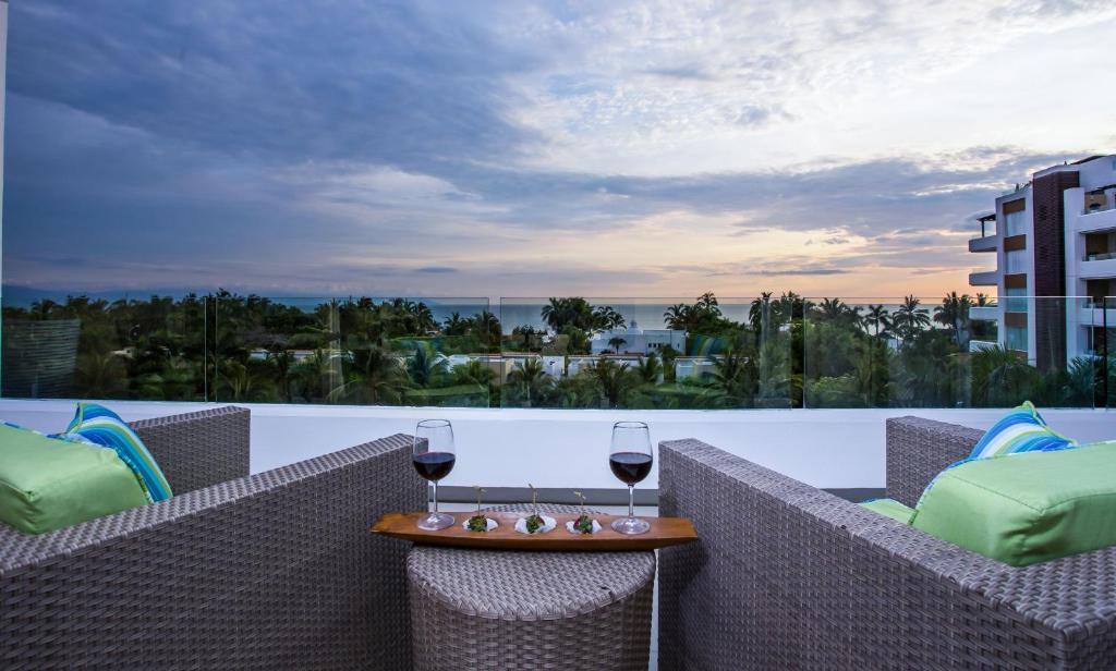 Marival Distinct Residences & Spa - Handwritten Collection Riviera Nayarit: Balcony/terrace