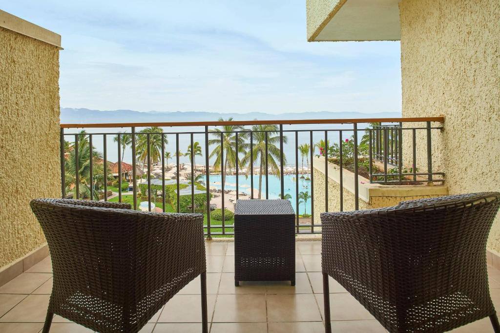 Marriott Puerto Vallarta Resort & Spa: Swimming pool