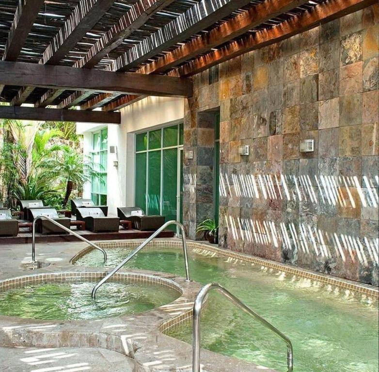 Mayan Palace at Vidanta Vallarta: Facilities