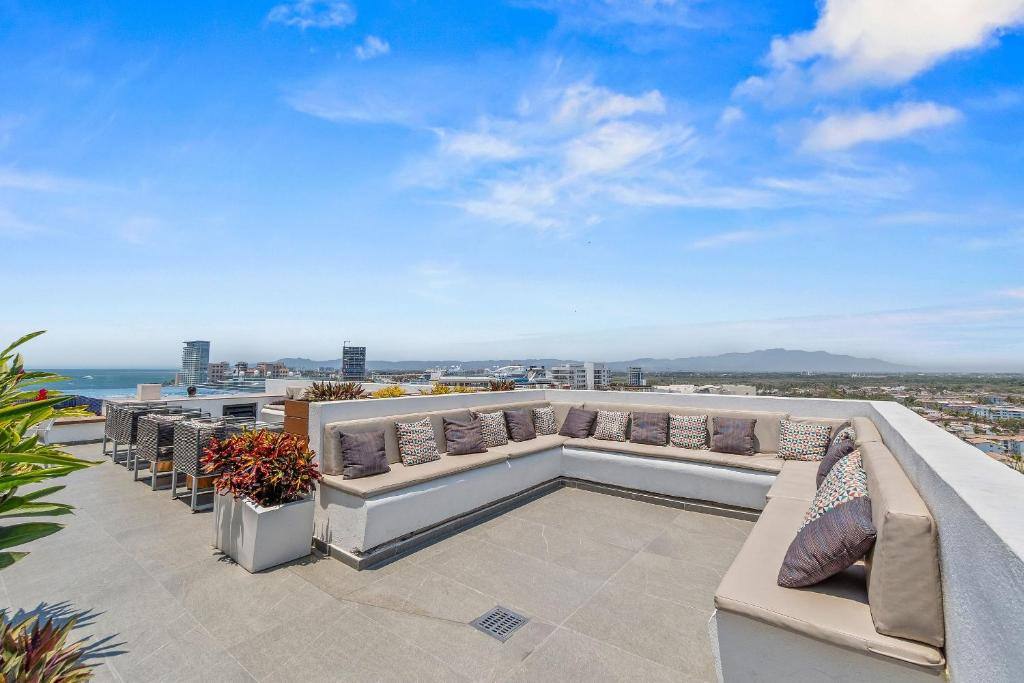 Monyxbnb At Zoho: Balcony/terrace