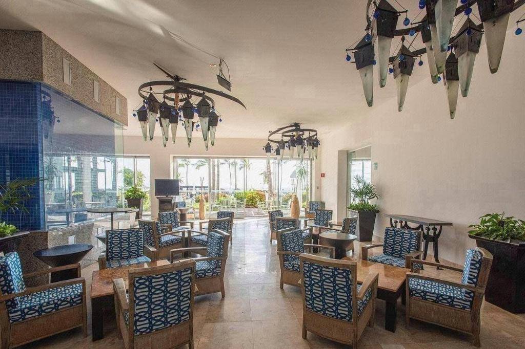 Ocean Breeze Nuevo Vallarta: Dining