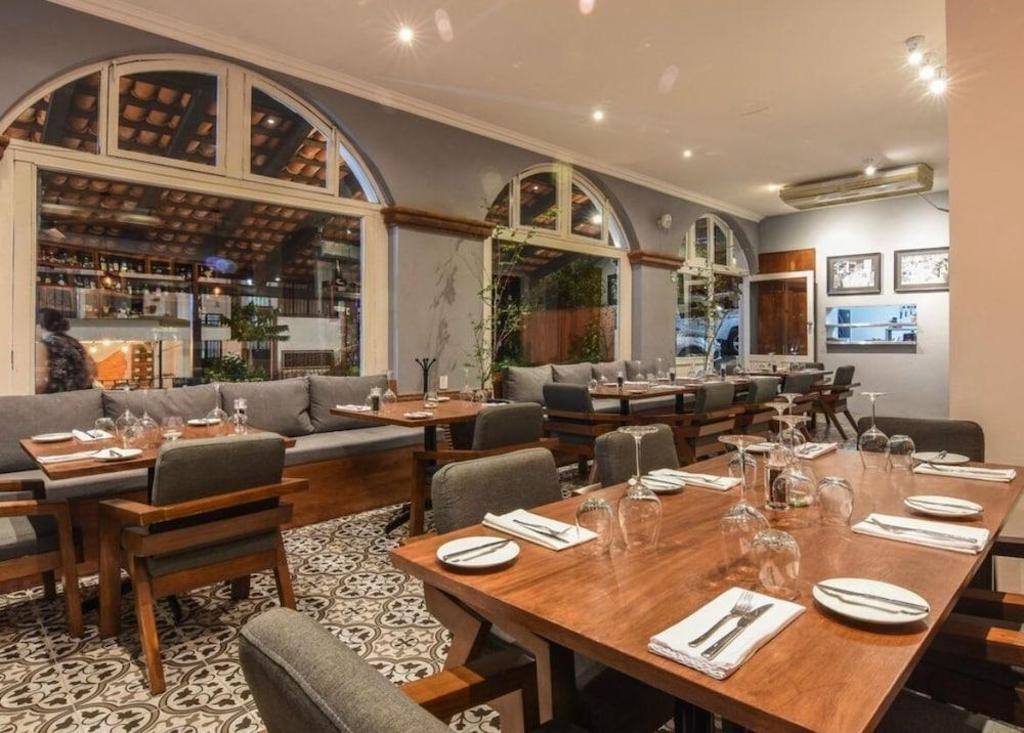 Olas Altas Suites: On-site dining
