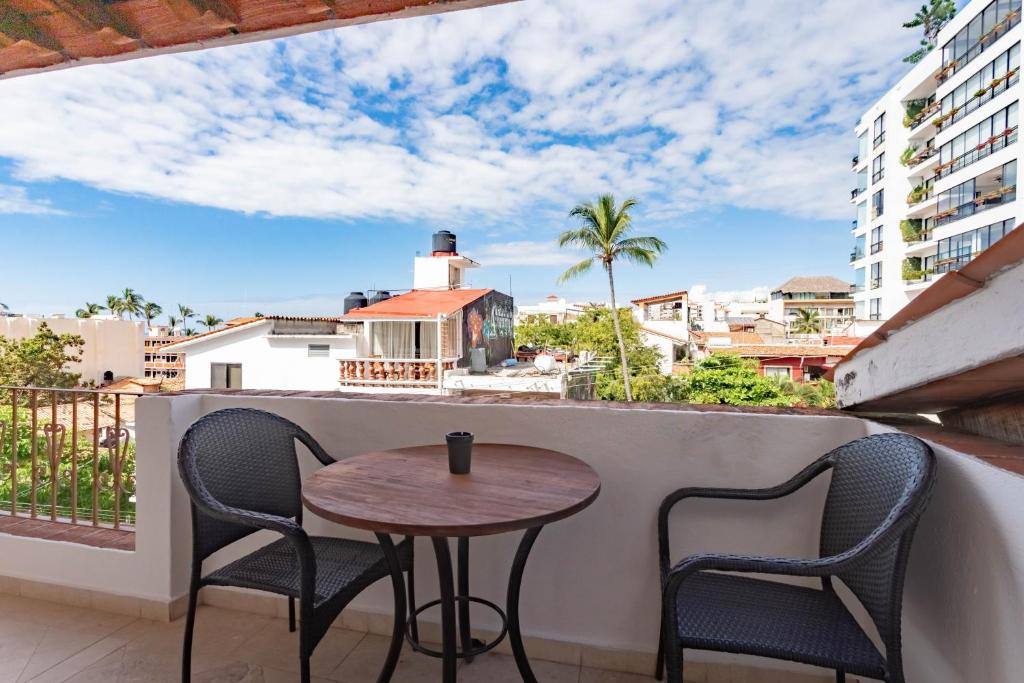 Olas Altas Suites: Balcony/terrace