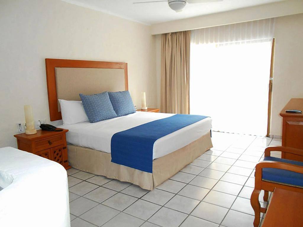 Park Royal Homestay Los Tules: Room photos