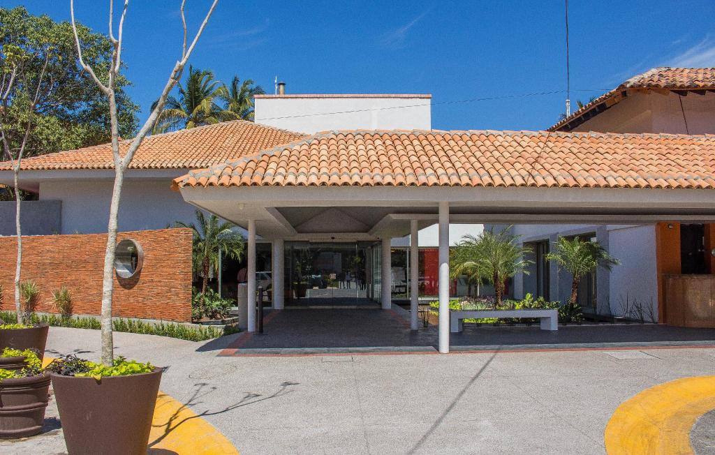 Plaza Pelicanos Club Beach Resort: Exterior view