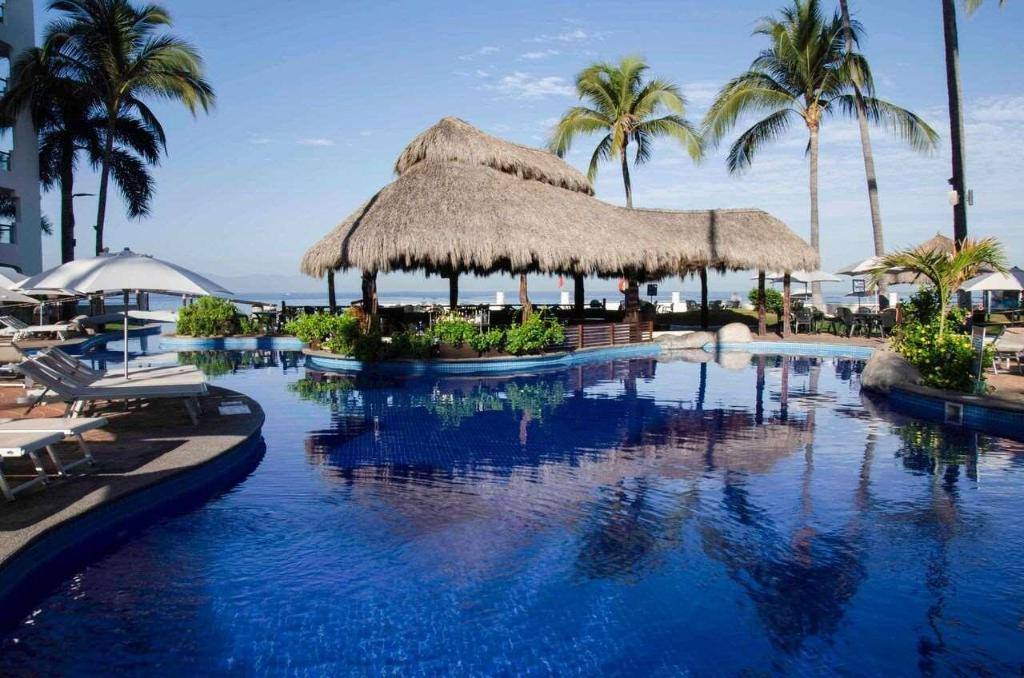 Plaza Pelícanos Grand Beach Resort: Swimming pool
