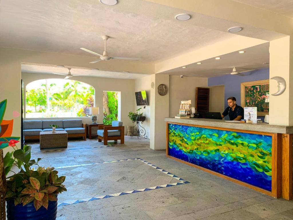 Puerto de Luna Pet Friendly & Family Suites: Lobby