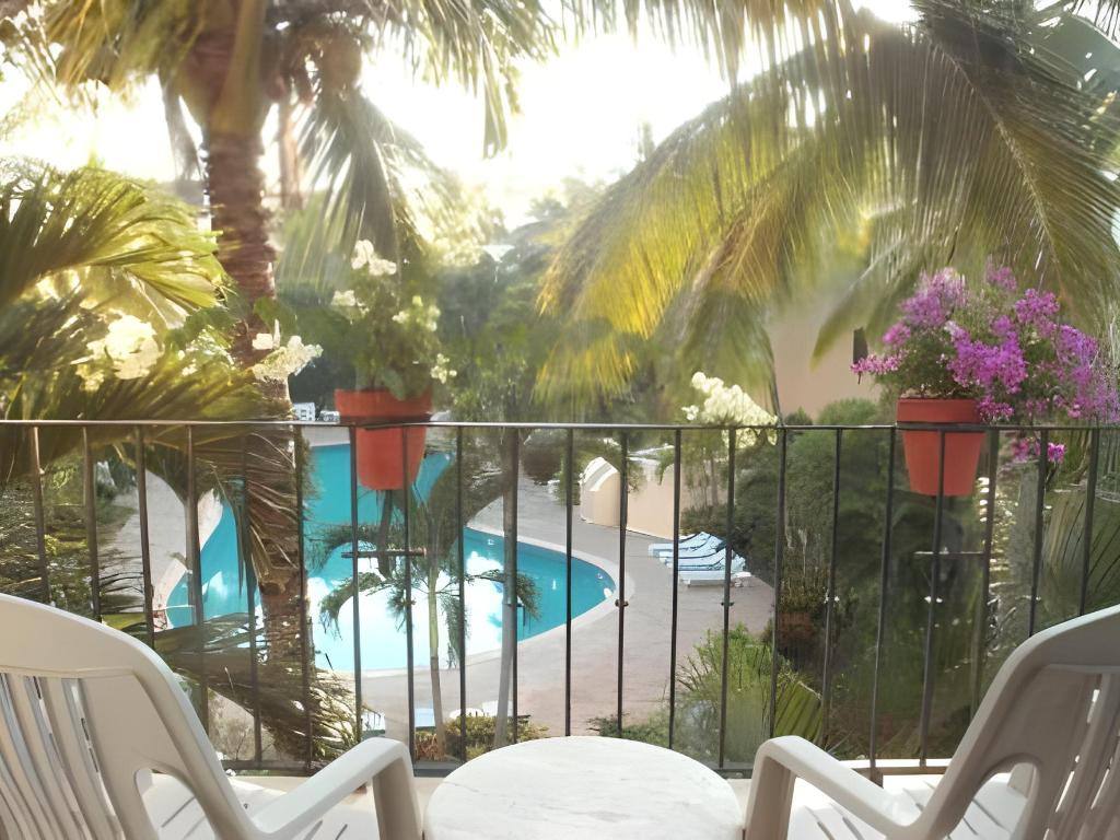 Puerto de Luna Pet Friendly & Family Suites: Balcony/terrace