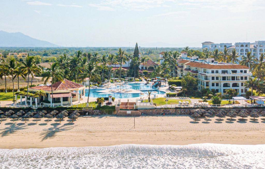 Samba Vallarta All Inclusive: Property views
