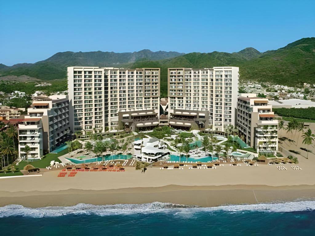 Secrets Vallarta Bay Resort & Spa: Exterior view