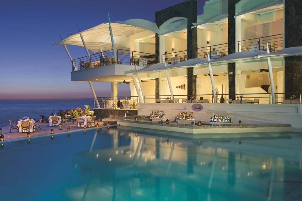 Secrets Vallarta Bay Resort & Spa: Swimming pool