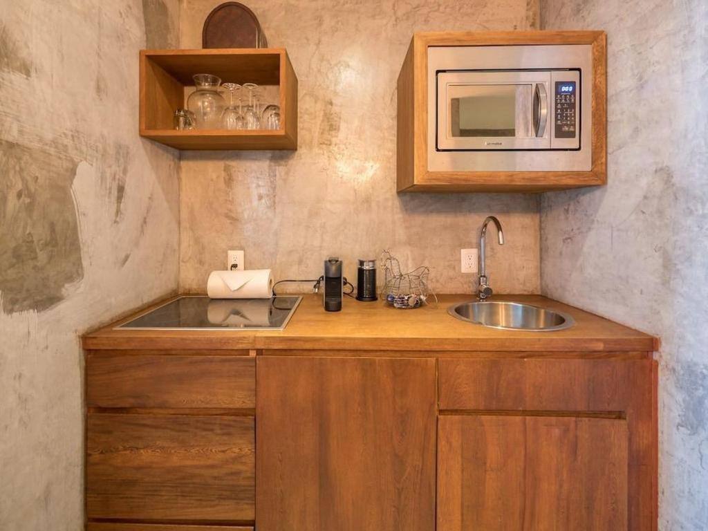 Suites at Sapphire Ocean Club: Facility photos