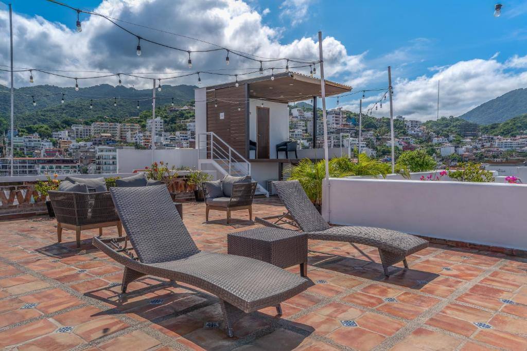 The Paramar Beachfront Hotel Boutique: Balcony/terrace