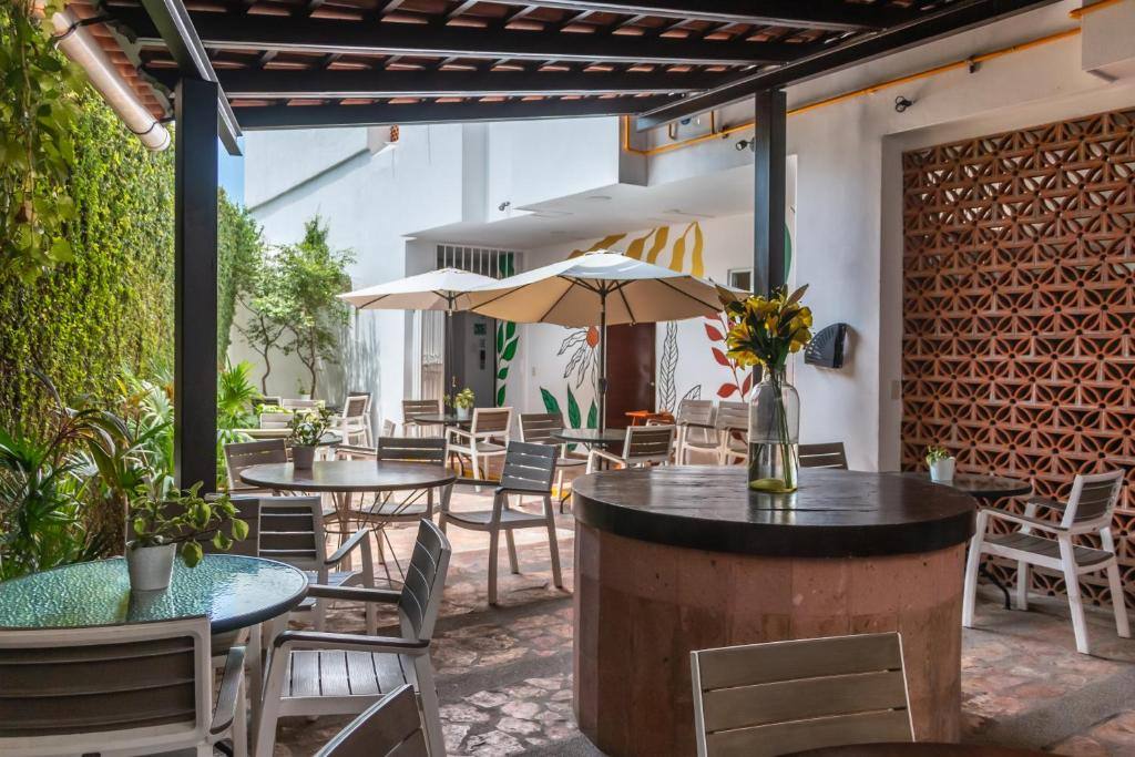 The Paramar Beachfront Hotel Boutique: Garden