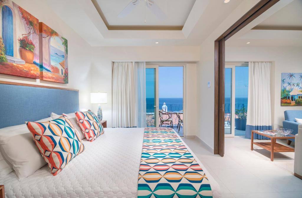 V Azul Luxury Vacation Rentals: Facilities
