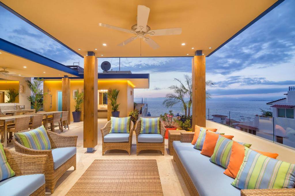 V Azul Luxury Vacation Rentals: Facilities